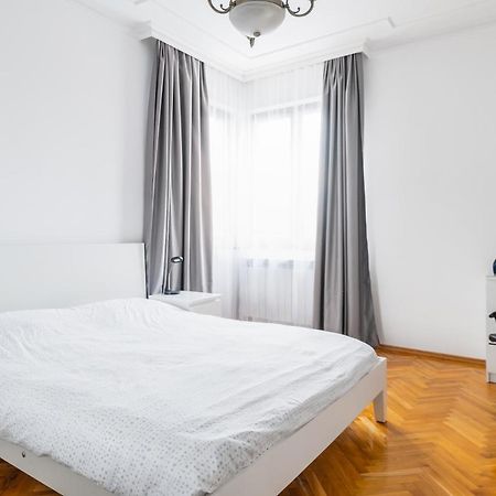 Vitosha Str 2Bd White & Blue Apt By Flat Mаnager Sofia Exterior photo